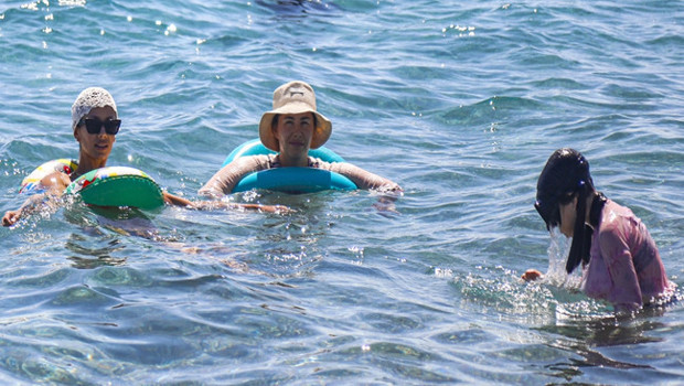 Kentte 'sarı yaz' hareketliliği: Sıcaklık 39 dereceye çıktı, sahiller doldu taştı | Meteoroloji uyardı