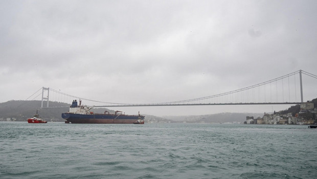 Son dakika... İstanbul Boğazı'nda gemi trafiği açıldı