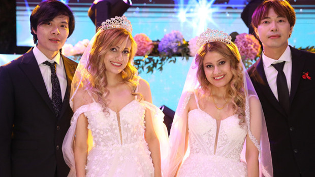 Tek yumurta ikizleri, Tayvanlı iki gençle evlendi! Damatların dansları ilgi çekti
