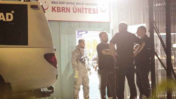 Yakıt deposunda zehirli sır... 9 polis fenalaştı