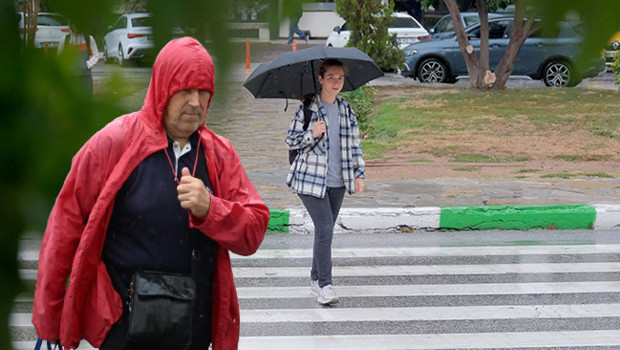 Gök gürültülü sağanak geliyor! Meteoroloji'den kuvvetli fırtına ve yağış uyarısı | Tarih verildi: Etkisini artıracak