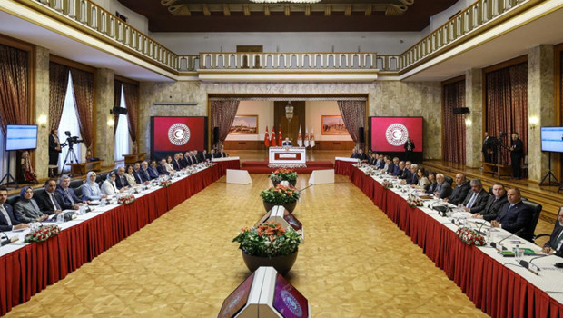 'Terörsüz Türkiye' komisyonu, emekli asker derneklerini dinleyecek