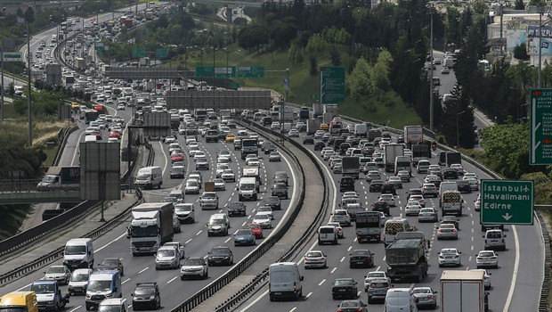 Trafik teklifi ertelendi
