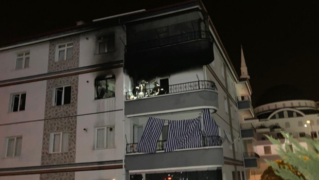 Ankara'da apartman dairesinde patlama: 1 yaralı