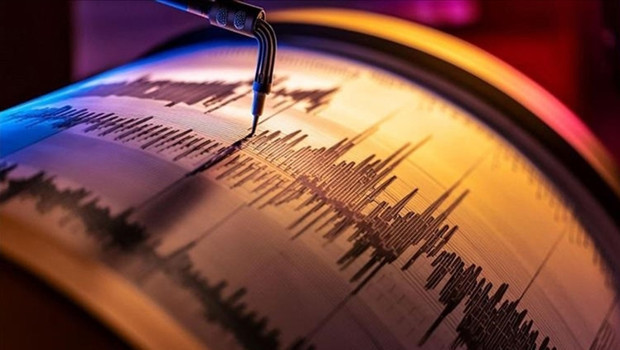 Balıkesir'de peş peşe depremler