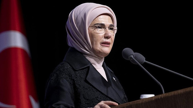 Emine Erdoğan'dan 10 Kasım mesajı