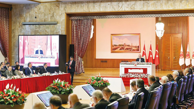 İmralı’ya üç üye gidiyor