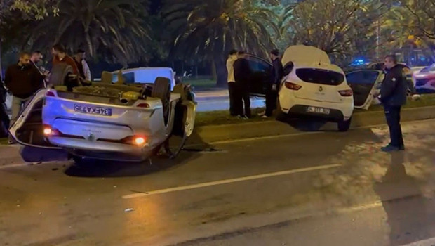 Kartal'da zincirleme trafik kazası