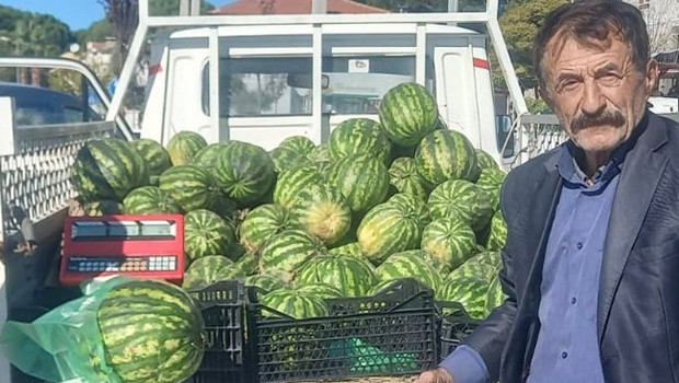 Kentte havaların sıcak olması sevindirdi! Karpuz, tezgahlardan inmedi