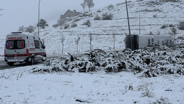 Nevşehir'de işçi servisi devrildi: 14 yaralı
