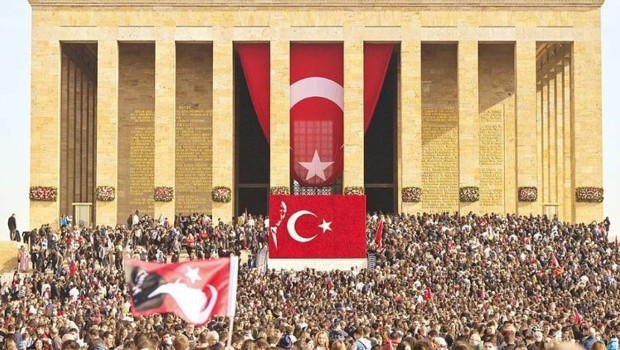 Özlemle Anıtkabir’e koştuk