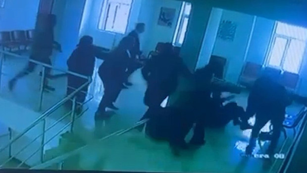 Şanlıurfa’da hasta yakını hemşirelere saldırdı! Gözaltına alındı