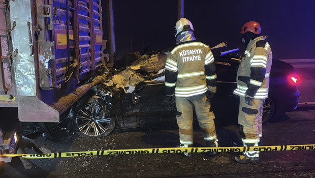 Kütahya’da katliam gibi kazada 4 can kaybı