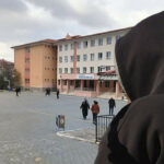 Lisede korkunç olay! Kız öğrencilerine müstehcen fotoğrafını gönderdi