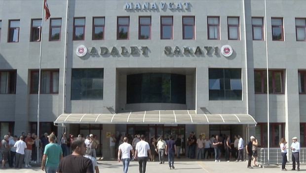 Manavgat Belediyesine yönelik "rüşvet" davası sanıklarının yargılanması sürüyor