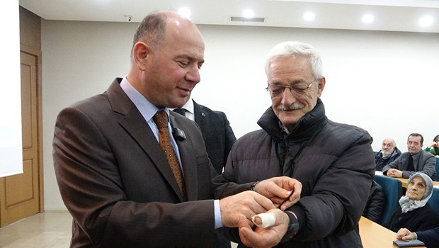 Türkiye'de bir ilk: Yaşlı nüfusu yoğun ilde yaşlılar için bileklik uygulaması