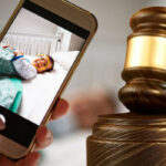 Anne babalar dikkat edin, çocuğunuzun velayeti elinizden alınabilir! Sosyal medyada çocukları paylaşmak masum mu yoksa hak ihlali mi?