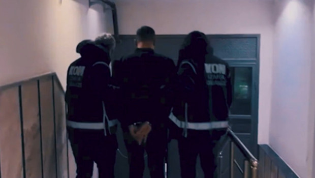 Bakan Yerlikaya duyurdu: FETÖ'ye yönelik eş zamanlı operasyonda 81 şüpheli yakalandı