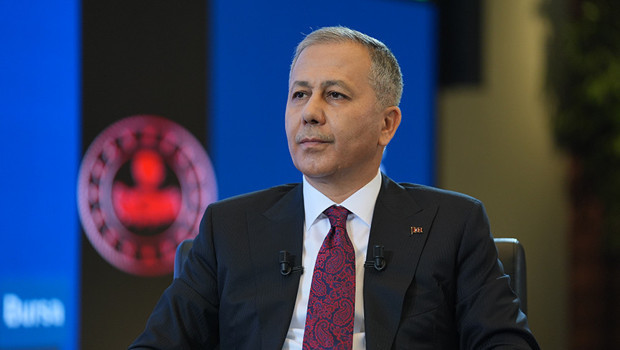 Bakan Yerlikaya duyurdu: Sancaktepe'deki operasyonda 3 milyona yakın uyuşturucu hap ele geçirildi