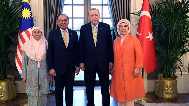 Cumhurbaşkanı Erdoğan, Malezya Başbakanı İbrahim'i kabul etti