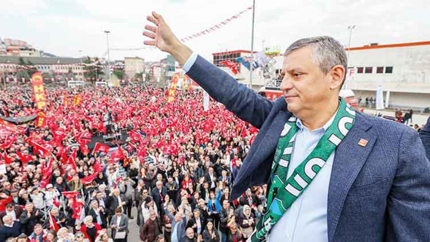 Özgür Özel’den Tarkan’a Kartepe çağrısı