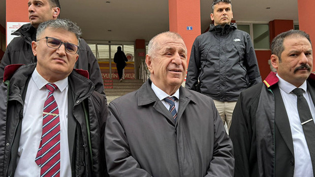 Ümit Özdağ, tehdit suçlamasıyla hakim karşısına çıktı | 'Cumhuriyet'in kurucu kadrolarına hakaret etmişti'