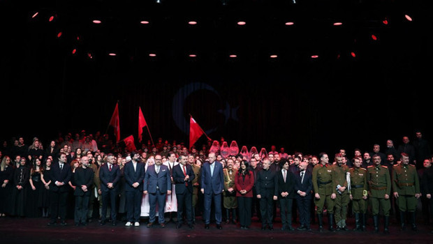 Cumhurbaşkanı Erdoğan, 'Şüheda 1915' tiyatro oyununu izledi