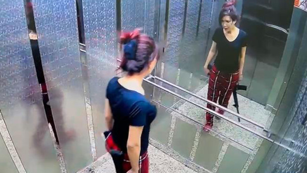 İstanbul'da akılalmaz olay: Elinde tüfek üzerinde pijamayla baskın yapıp ateş açtı