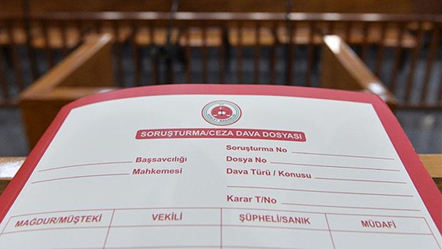 Adalar Adliyesi'nde adli emanetten silah çalan katip hakkında istenen ceza belli oldu