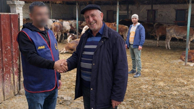 Eskişehir'de 5 milyonluk vurgun! Çobanları hamama götürüp, büyükbaşları çalıp sattılar