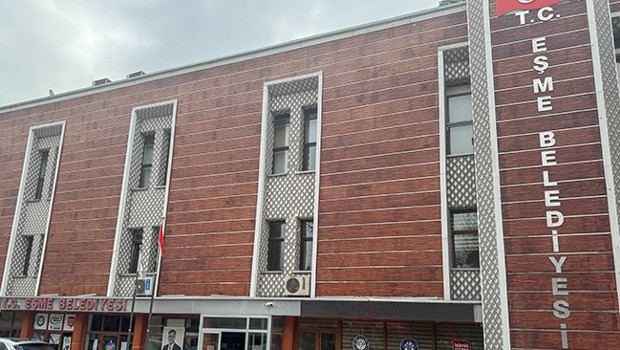 İrtikap soruşturması: Eşme Belediye Başkanı Yılmaz Tozan gözaltına alındı