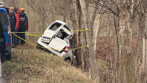 Kanser hastası babasını tedaviye götürüyordu | Feci kazada 3 kişi hayatını kaybetti