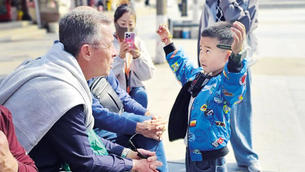 Sıcak sohbeti dünya izledi