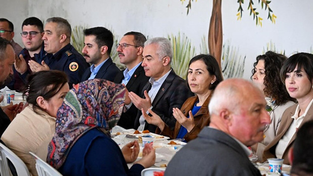 Vali de katıldı: Kent ahalisi yağmur duası okudu, şükür namazı kıldı