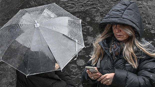 Meteoroloji saat verdi: Çok kuvvetli sağanak geliyor! Bölge bölge alarm: Yağış, sel ve rüzgar... | Kurban Bayramı'nda hava nasıl olacak?
